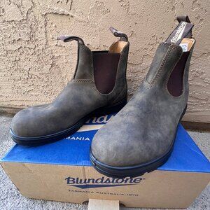 Blundstone #585 Chelsea boots